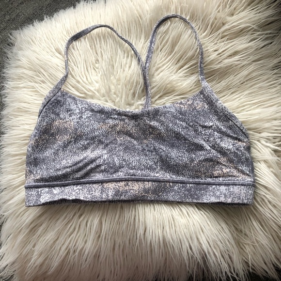 Lululemon Flow Y Bra Nulu *Light Support, B/C - Picture 6 of 6